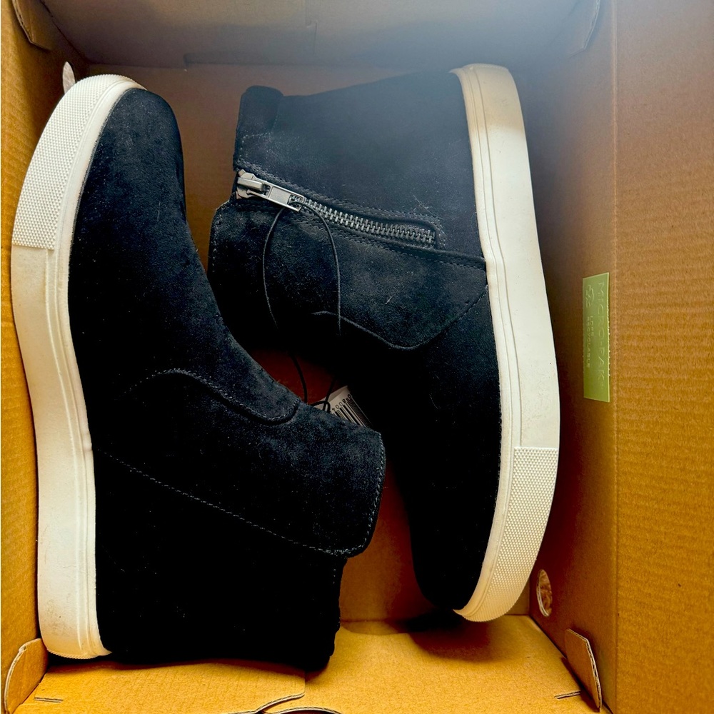 Izod shoes